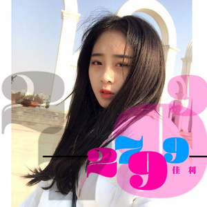 淫词艳曲激情骚麦自慰
